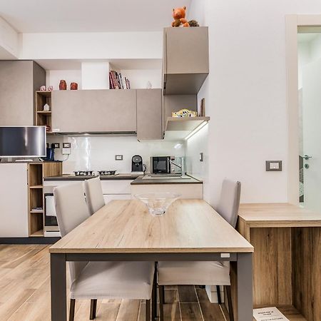 Milano Corso Genova 4Pax Wi-Fi Apartment ภายนอก รูปภาพ